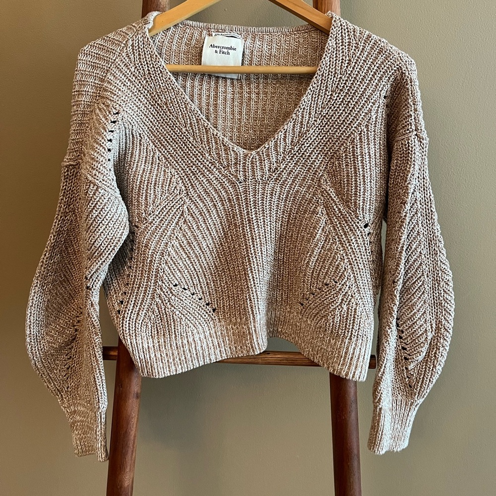 Abercrombie & Fitch Cropped Sweater